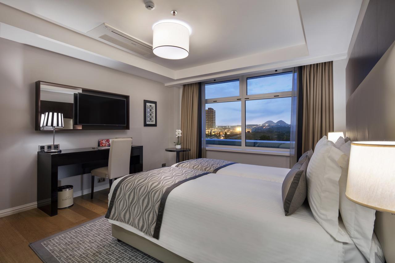 Fraser Suites Abuja Esterno foto
